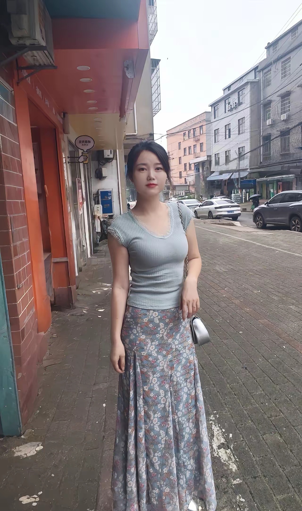 今天天气不错，还可以出去走走。