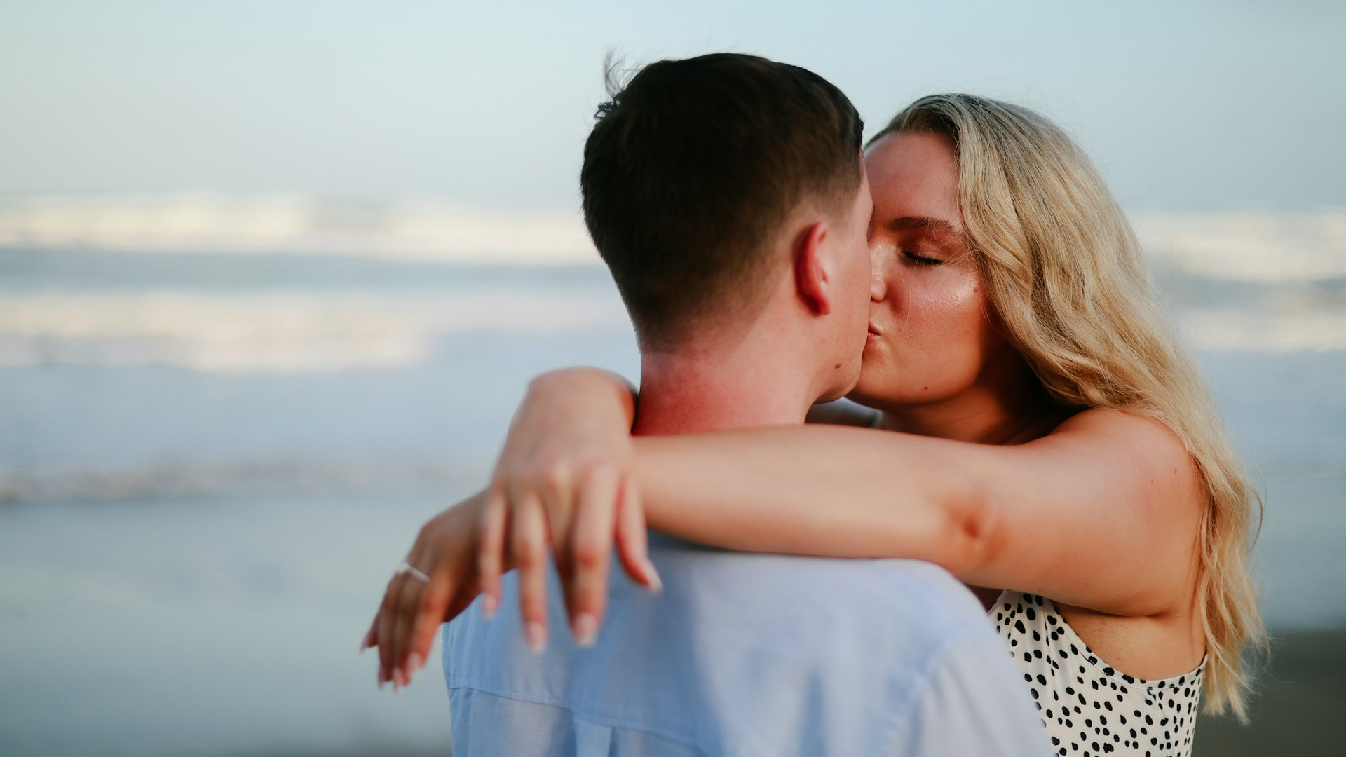 那30秒，成了他婚姻里最深的耻辱