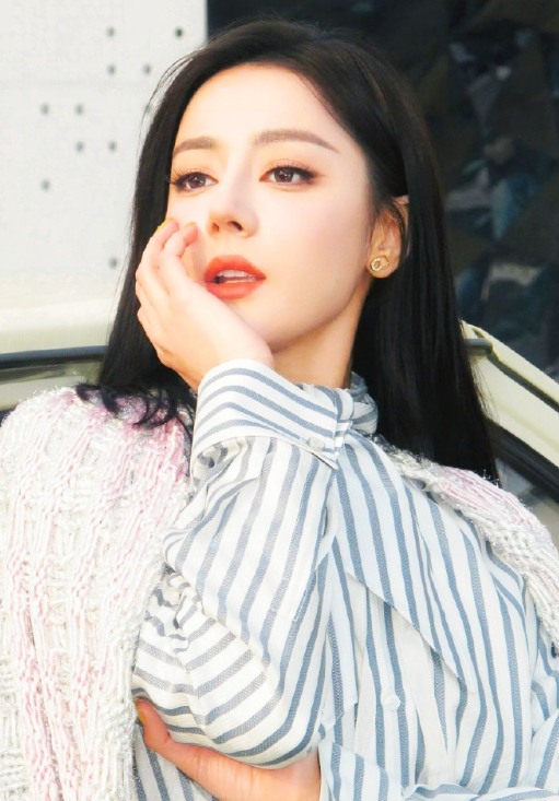 你的棱角和缺口也应该是被珍藏的理由