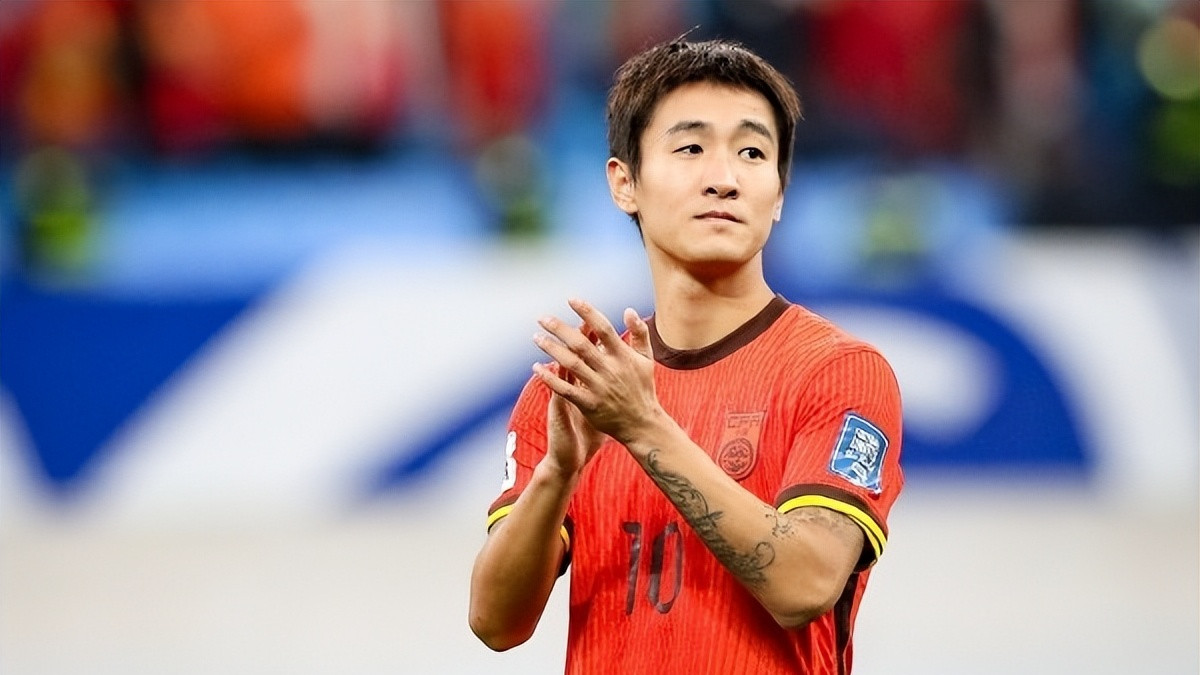 进球能不能比黄牌多，30岁的韦世豪能在国足踢多久