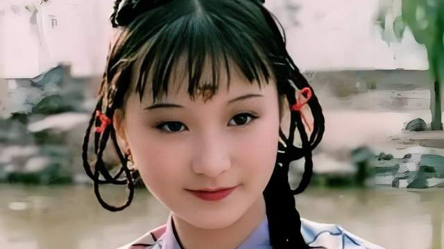 芳官想吃半碗汤泡饭，柳嫂子给她做了三菜一汤，她为何却还嫌弃？