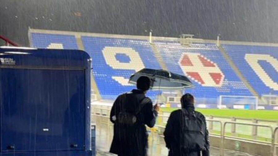 曼联欧冠客战科莫面临延期！暴雨或有助卡里克，期望残缺防线力争零封