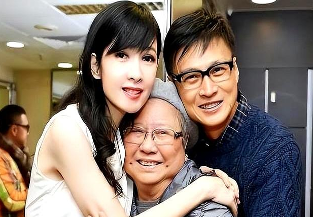 上世纪八九十年代的香港娱乐圈从来不缺明艳夺目的美人
各有各的锋芒，各有各的气场