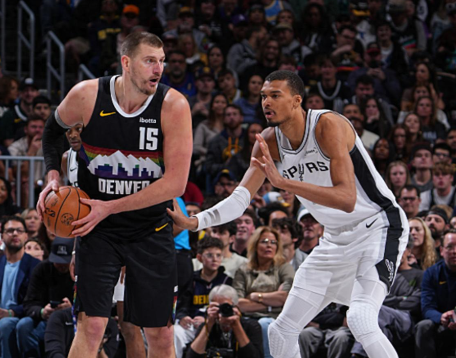 赛后马后炮，这场打掘金的比赛攻防都没有做好

先说防守，最后时刻文班防约，对方利