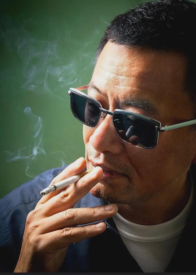 导演李安说，我是一个愚笨的人，只能慢慢努力，我承认，这个电影圈有天才，但不是我，