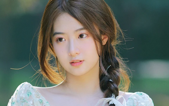 我研发99项专利让家族成为第一车企，真千金却把我千万分红换成300元，我离开后，他们彻底悔哭了