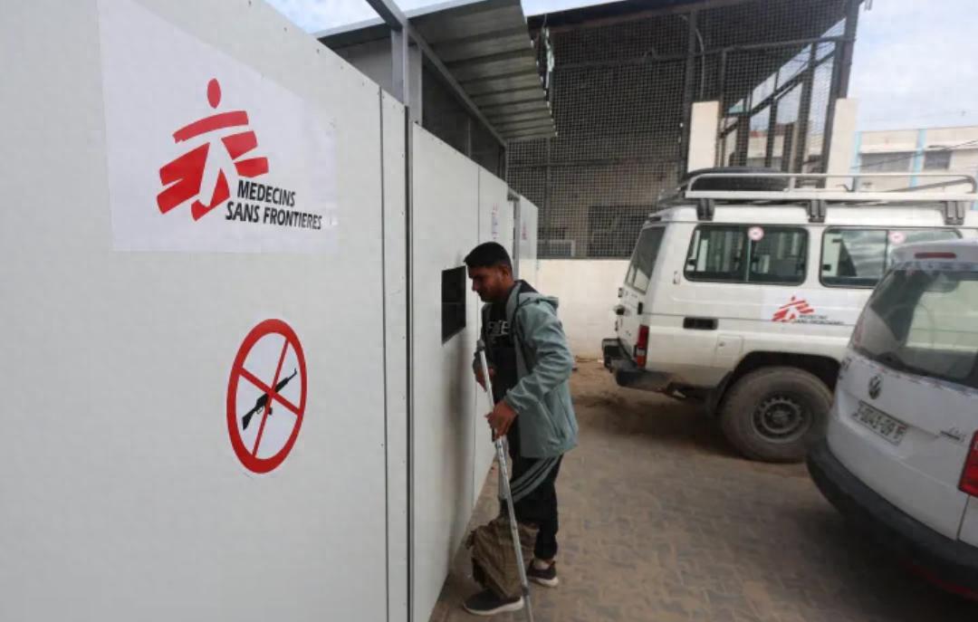 GDP骤降84%！加沙沦为废墟，以色列为何执意打击救援组织？