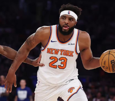 NBA总决赛G2，尼克斯vs马刺

上一场马刺表现的确实差，文班亚马打的也差，一