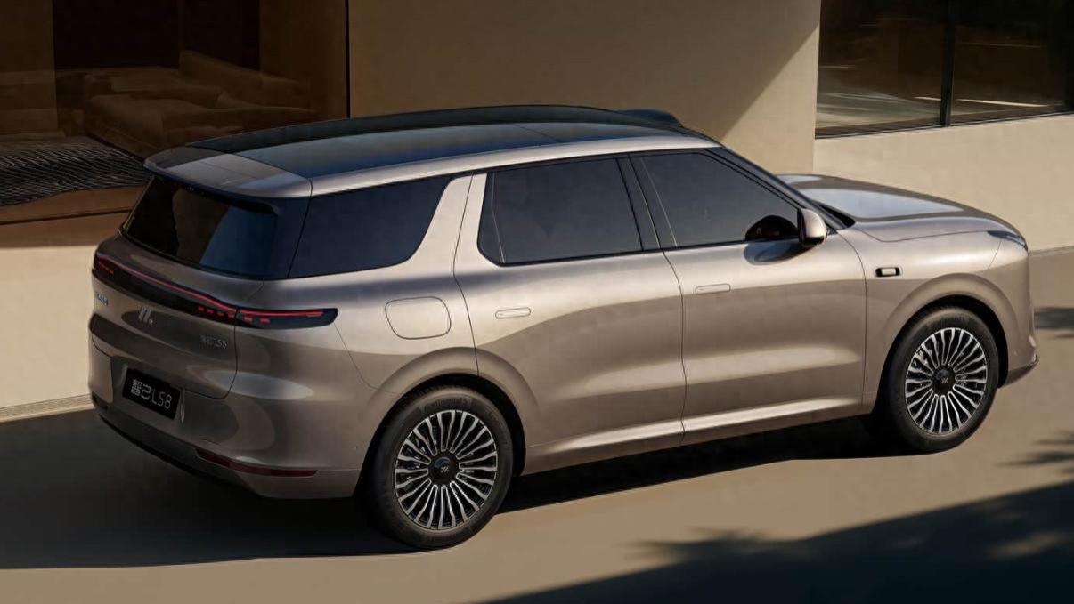 六座SUV都不敢出价格！智己LS8有望成为最大的黑马