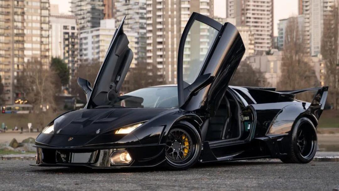 Liberty Walk改装的兰博基尼Murcielago以34.4万美元的价格成交