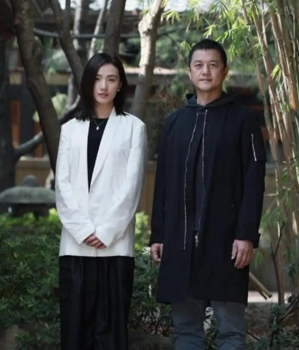 离婚近6个月海哈金喜不再隐瞒坦言心声真让李亚鹏说对了
去年10月，海哈金喜与李亚