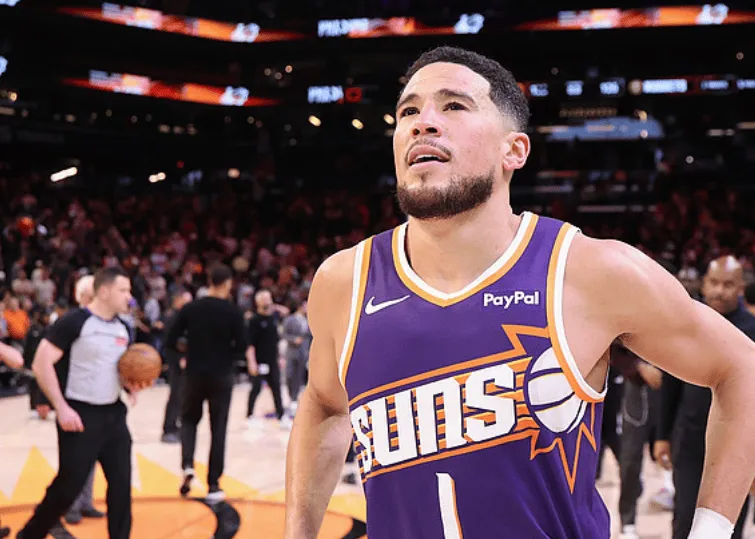 NBA常规赛掘金客场对阵太阳的比赛已经结束。全场战罢，掘金以125-123战胜太