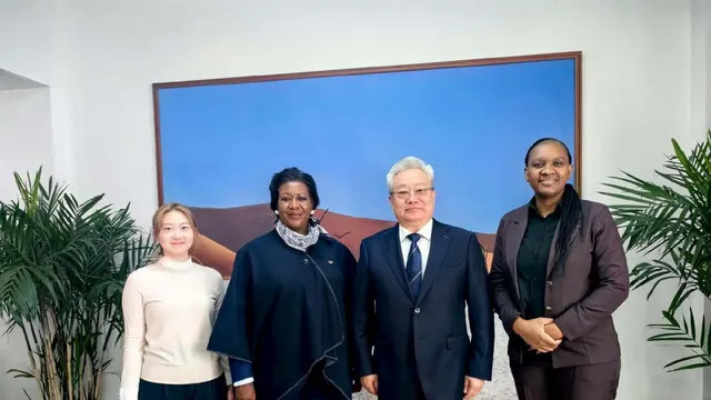 新春首访促合作 情谊深浓话未来——亚太经贸发展联盟非洲委员会受邀拜会纳米比亚驻华使馆