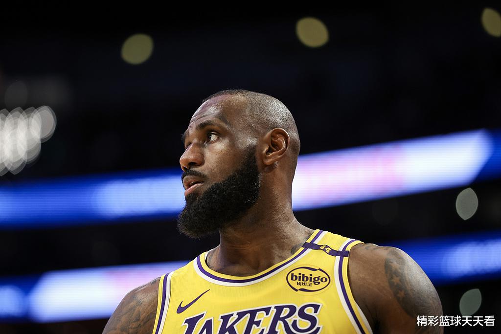 湖人故意输1场，目的根本不是为了回主场卖票，湖人是怕过早遇到雷霆！G5周四才开打