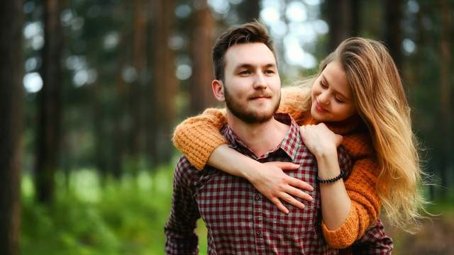 当爱只剩下沉默，我们如何找回失落的深度连结？