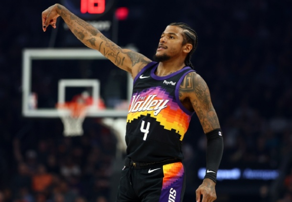 太阳主场81比97惨败凯尔特人，杰伦·格林又打出灾难级表现！全场18投仅5中，三