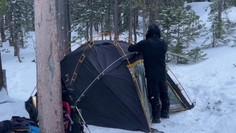 如果荒野求生30天奖励300万，以下必备品5弃1，你会怎么选？