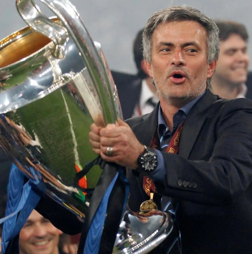 波尔图此前17年无缘欧冠冠军，穆里尼奥带队登顶，此后波尔图再未染指欧冠。
 
国