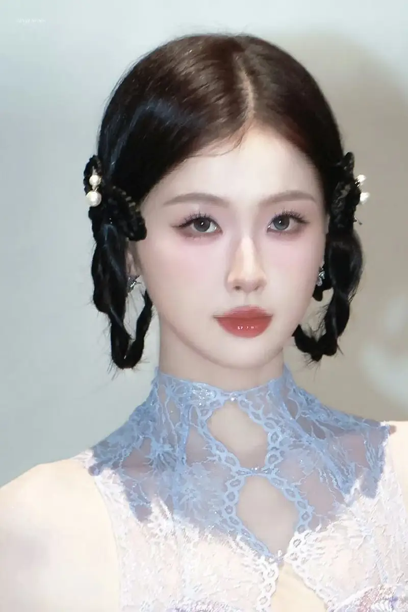 虞书欣新发型与Jennie相似 穿紧身鱼尾裙秀出腰臀比