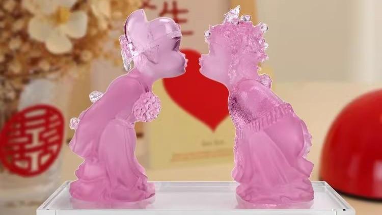 探秘琉璃金玉良缘摆件：传统与艺术的交融