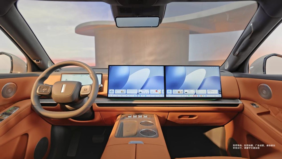 双联屏霸屏，这波新车内饰还有个性可言么