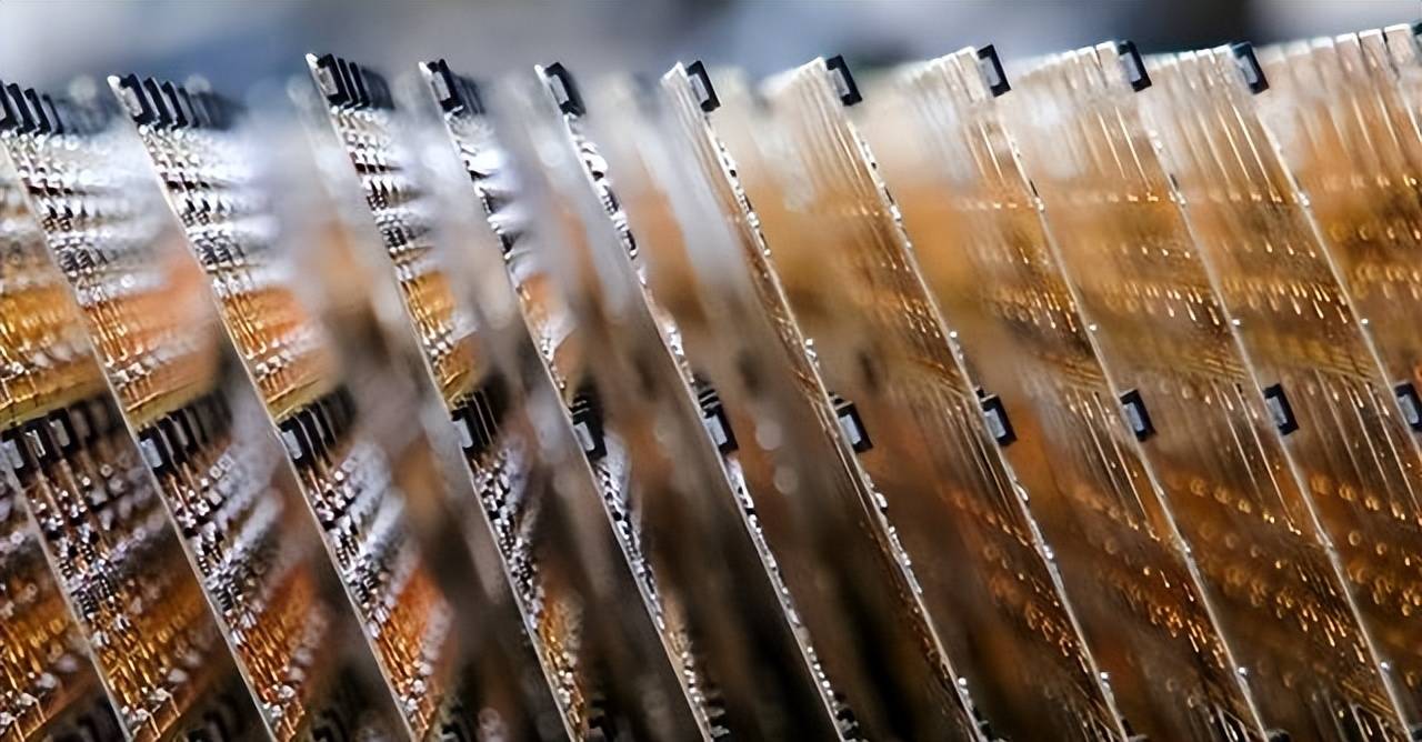 谁能想到？养活全球AI芯片的不是英伟达，竟是靠海带发家的味精厂