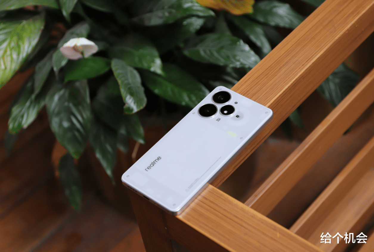 换手机不必买太贵，1500元左右性能“最强”的手机，能用五年