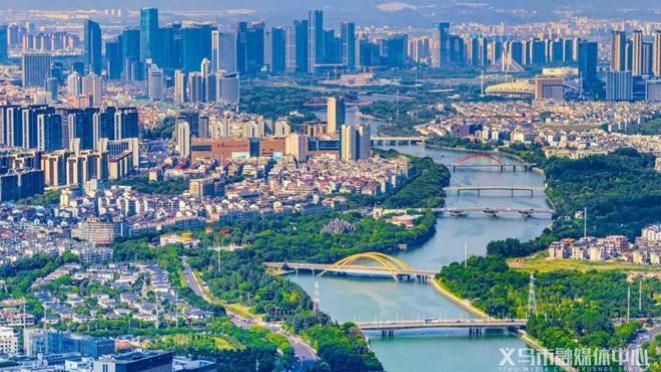 以感恩铸忠诚 以实干担使命—— 一论认真学习贯彻习近平总书记关于“义乌发展经验”重要指示精神