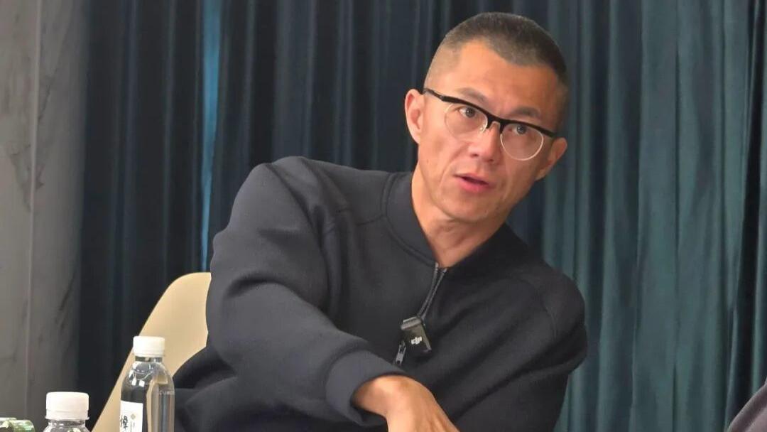 陈震社交媒体账号解封：首条视频未致歉或评车，展示健身日常