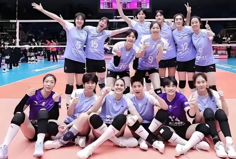 天津女排率先进入状态，且手握两局优势，却仍被吴梦洁所逆转，为啥？
这绝对不是技不