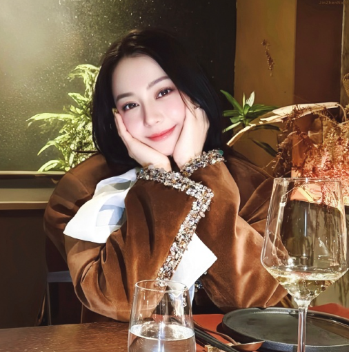 身处泥泞遥看漫山花开！