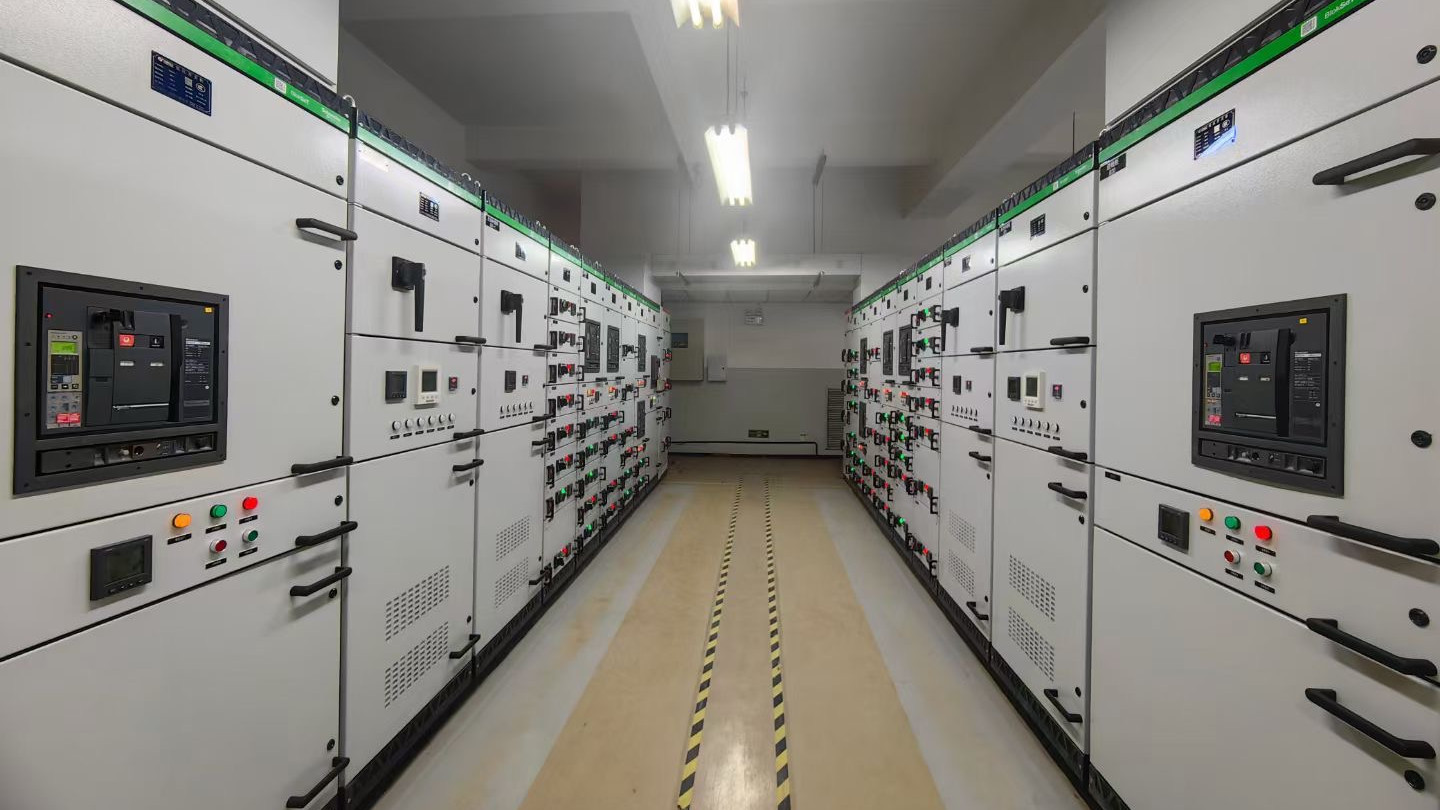 技术为骨，应用为魂：施耐德BlokSeT如何重塑智能配电新格局