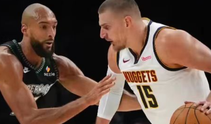 北京时间4月24日，NBA季后赛掘金96-113惨败森林狼，遭遇两连败，大比分1