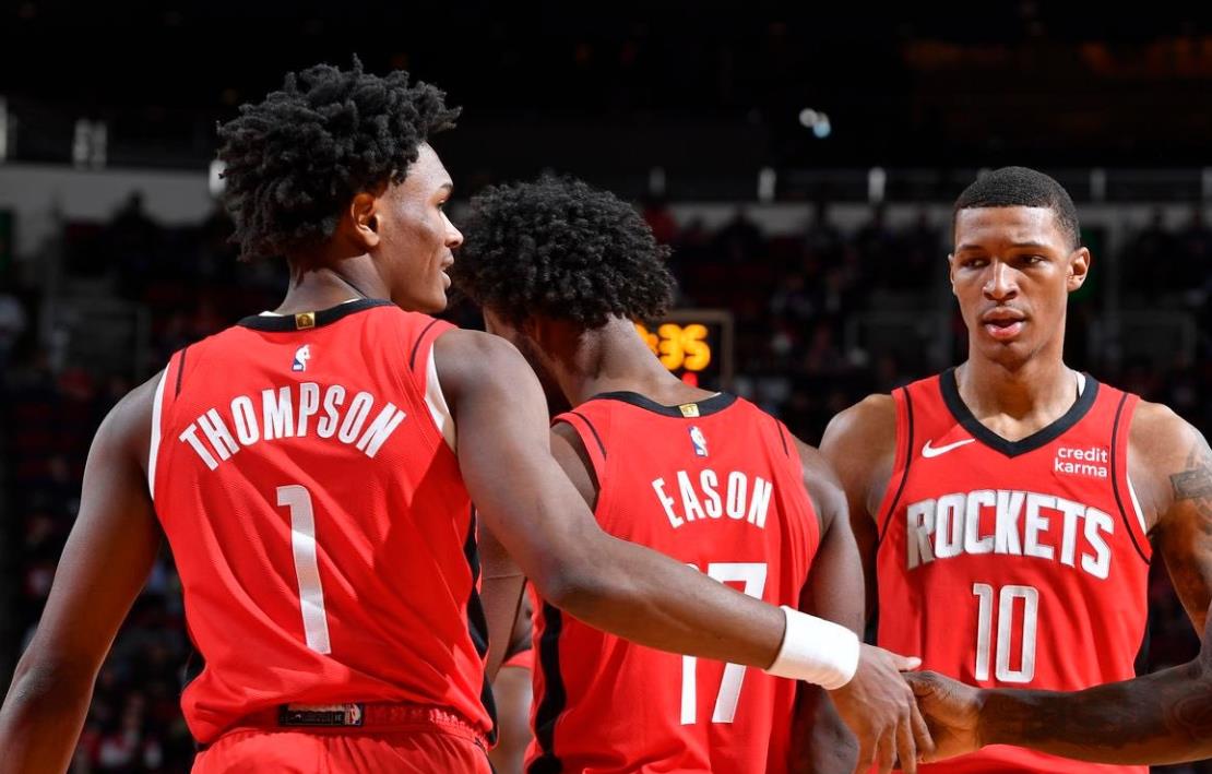 火箭今天对阵尼克斯队，最终火箭队在主场大胜对手。尼克斯队的全明星后卫布伦森表现一