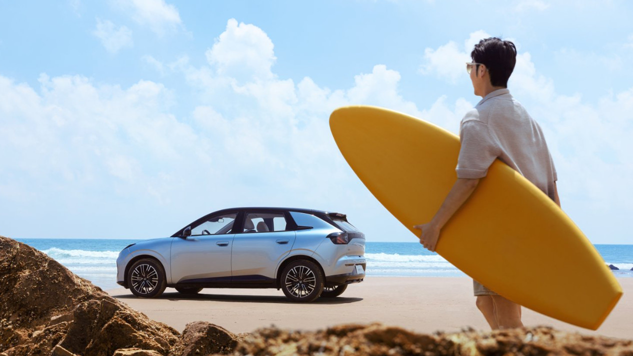 从微型车升级，二胎奶爸为何选了极狐T1