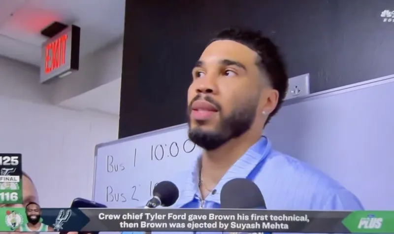 NBA常规赛，凯尔特人116-125不敌马刺。

赛后凯尔特人球员杰森-塔图姆接