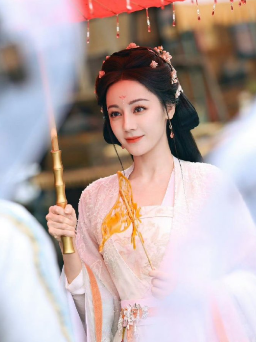 每一个微笑都是生活赠予的礼物，要用心去感受那份温暖