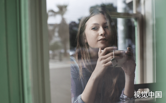 妹妹是我们全家的团宠，可我绑定改字系统后，一向溺爱她的我却执意杀了她16次！