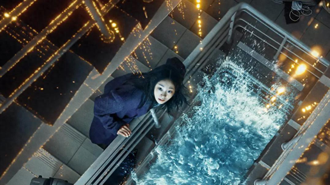 影评丨《巨洪》，看看奈飞是如何“花小钱、办大事”的？