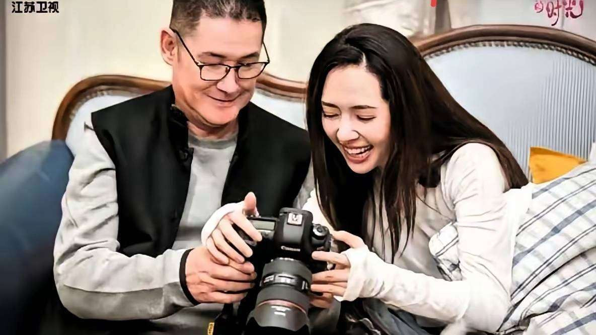 影坛大佬颠覆传统！儿媳郭碧婷独掌财富大权，儿子们待遇曝光令人意外