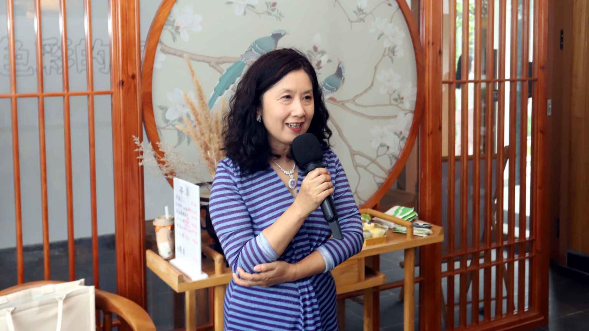 江苏苏州：“色彩的行板”岳莺绘画作品展在同里古镇复园正式开幕