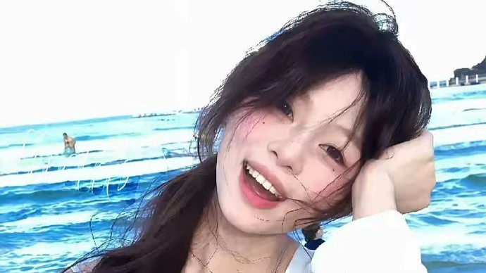 我收了50万去接近一位女生，结果发现她居然是……