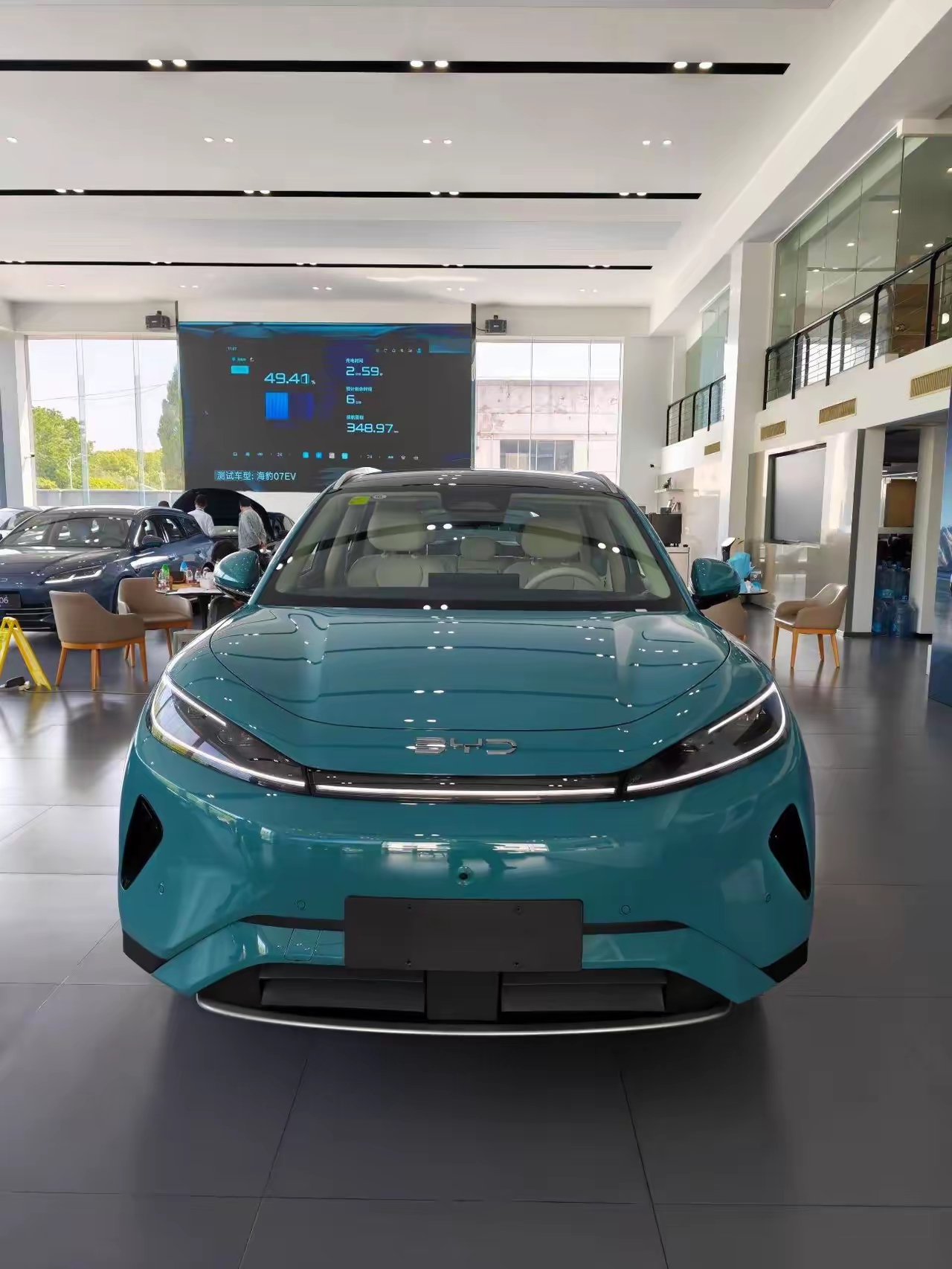 比亚迪作为新能源第一梯队的巨头，我当然会考虑，作为普通消费者我目前比较喜欢而且买