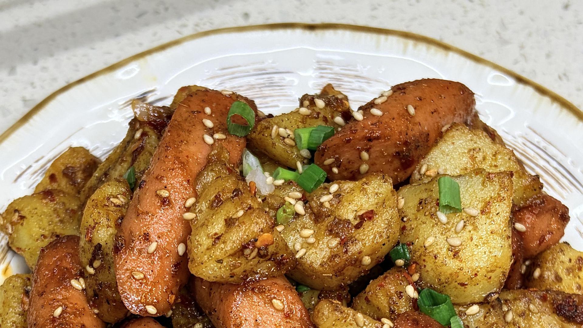 快去做！这个孜然土豆火腿肠真的好吃到爆