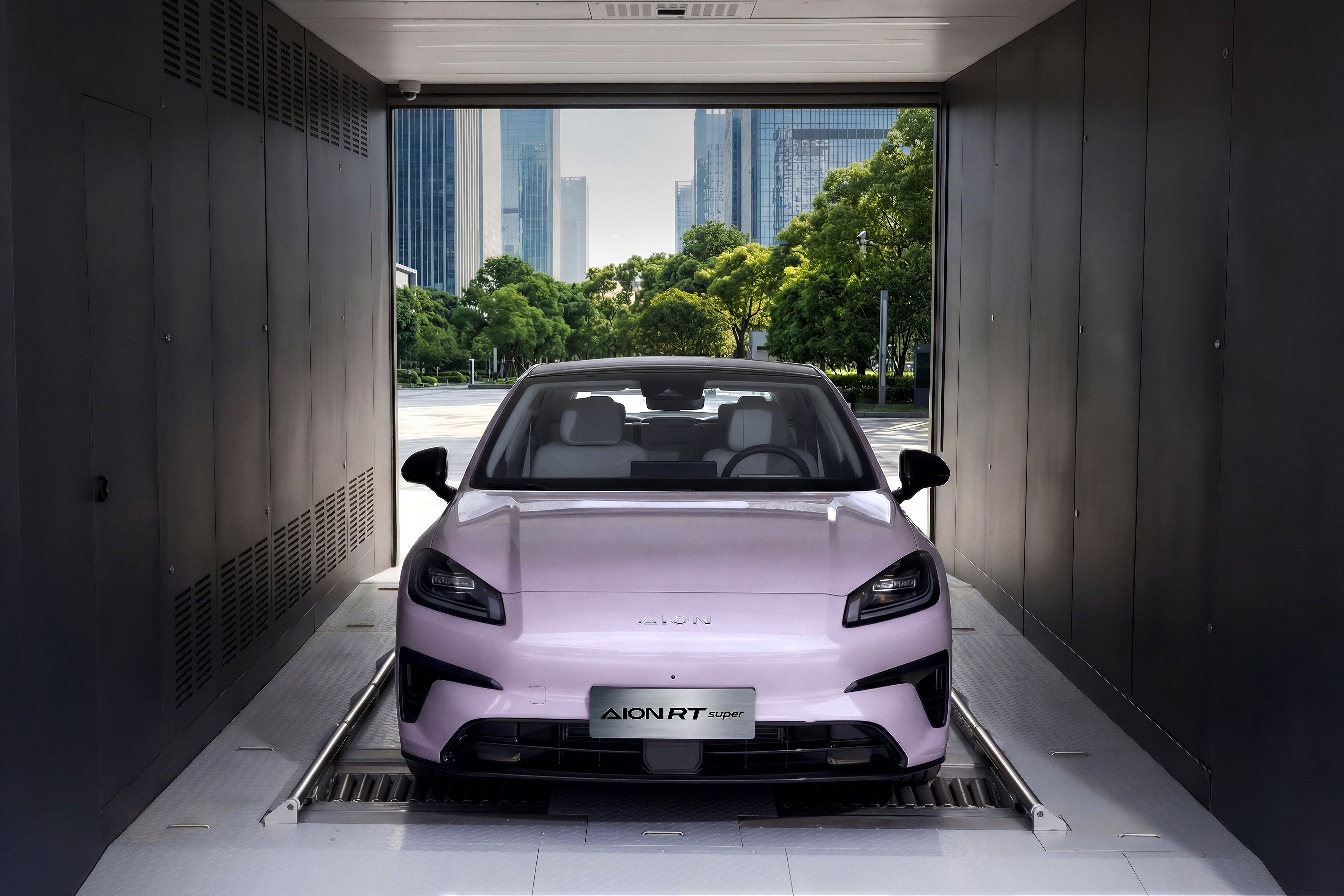 广汽埃安在换电领域又一次发力了，继埃安UT super换电之后，埃安RT同样跟上