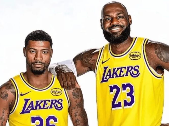 NBA季后赛G4，火箭（0）将对阵湖人（3）。
赛前JJ-雷迪克接受了记者采访，