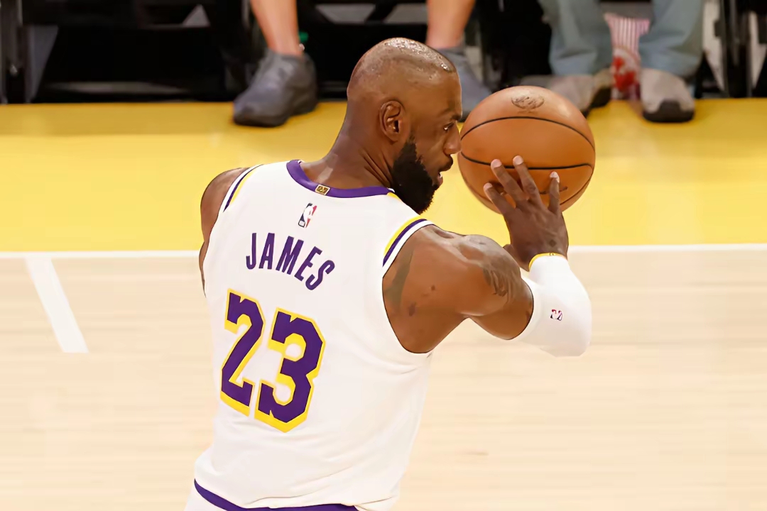 ​湖人拿下G1！晋级到底稳不稳？大实话来了。