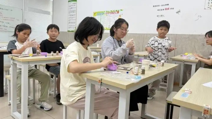 青少年沉浸式体验｜三六六社会实践带你来做古法制香