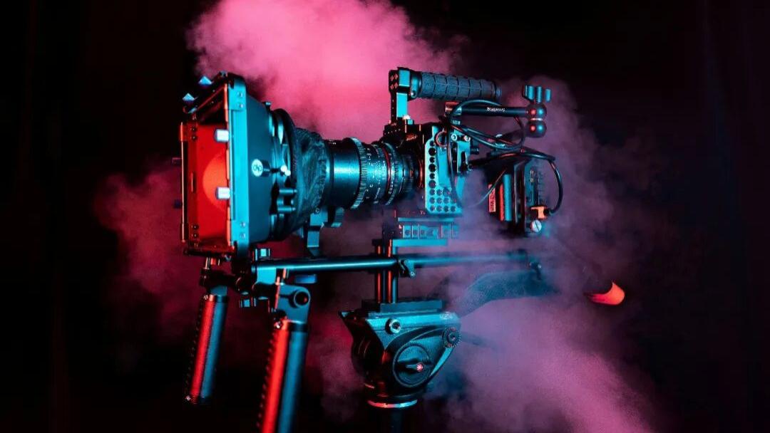 凶猛AI剧：影视版「预制菜」上桌了