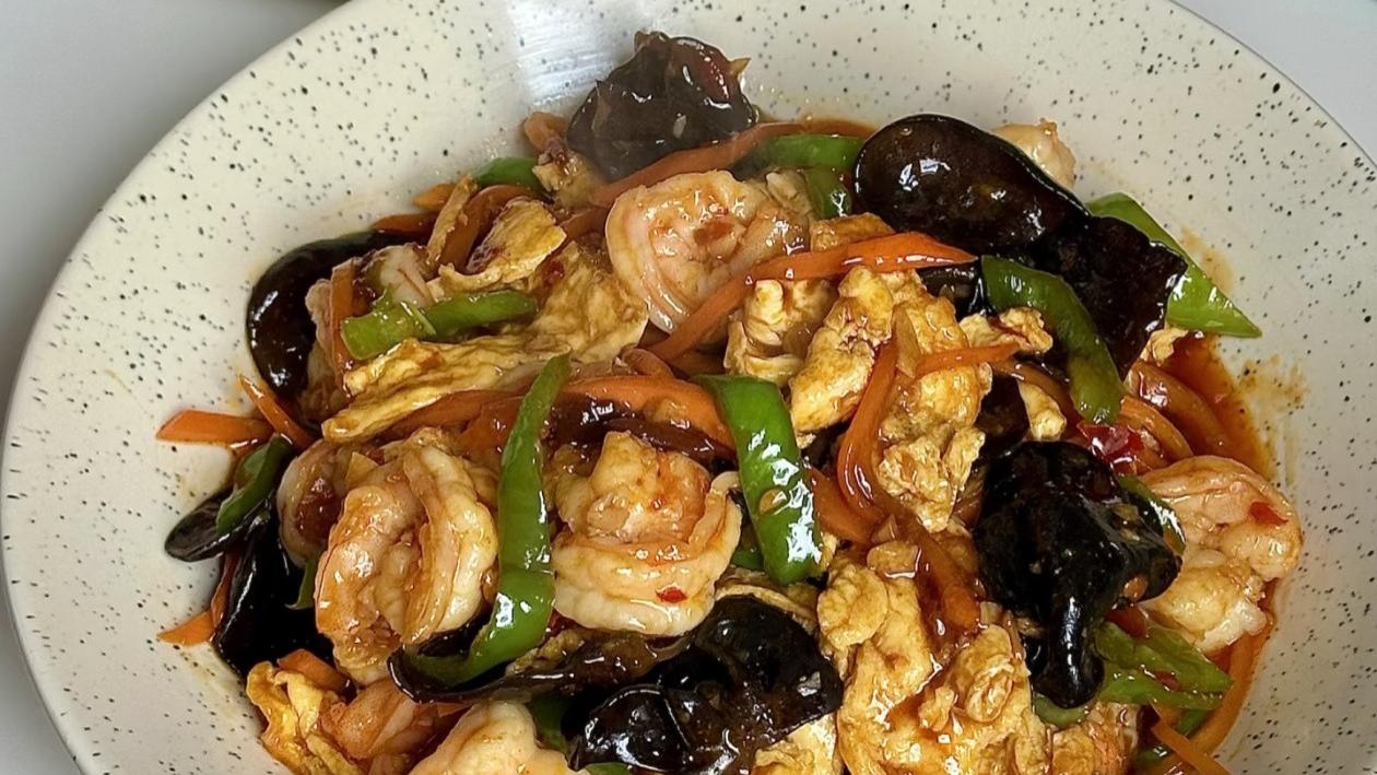超下饭鱼香虾仁炒蛋，拌米饭我能连吃三碗